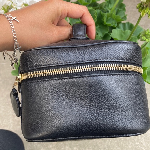 Chanel Vanity Caviar Pm - Picture 3 of 16